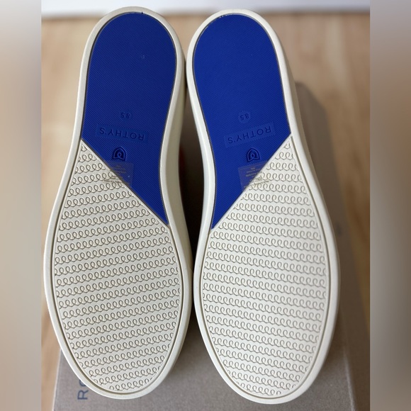 Rothy’s Chelsea Boot - Picture 4 of 8